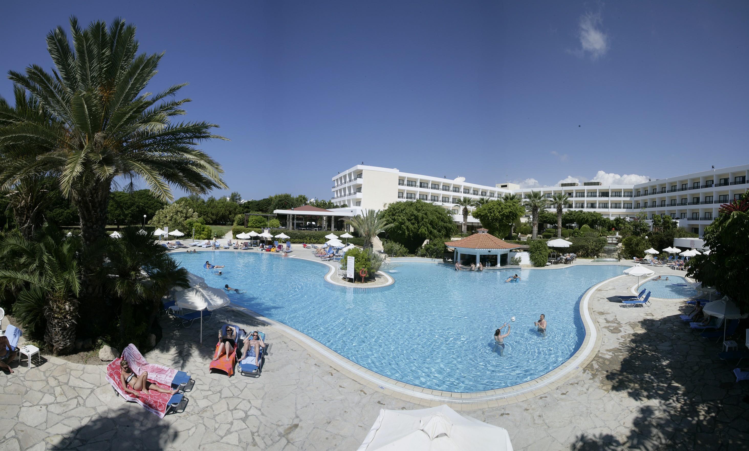 Avanti Hotel Pafos Exterior foto